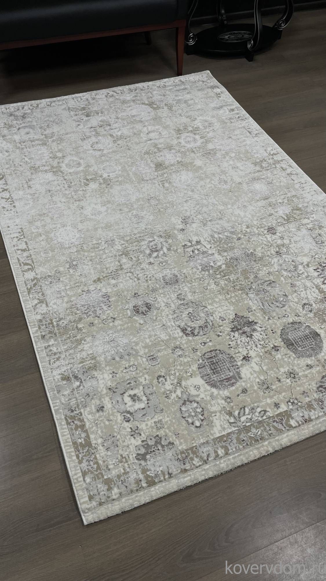 Ковер LILY 9312A S.WHITE / P.LILAC