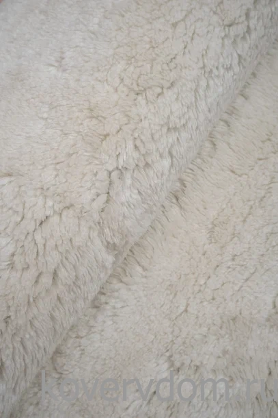 Ковер из искусственного меха Chic 1000A CREAM_1005 шкура Ковер из искусственного меха Chic 1000A CREAM_1005 шкура